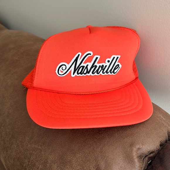 RARE Vintage 1990s Nashville Patch Trucker-hat